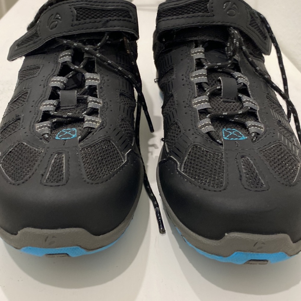BONTRAGER Cycling Shoe | Size 9.5 - Picture 6 of 9